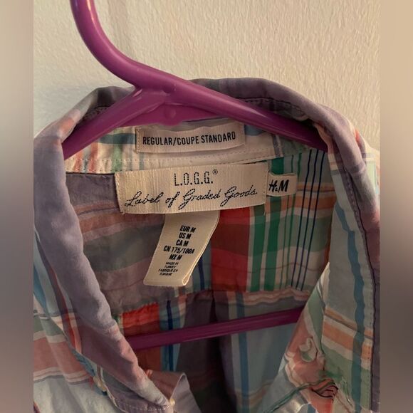 Colorful Short Sleeve Men’s H&M Button Down - Picture 5 of 6